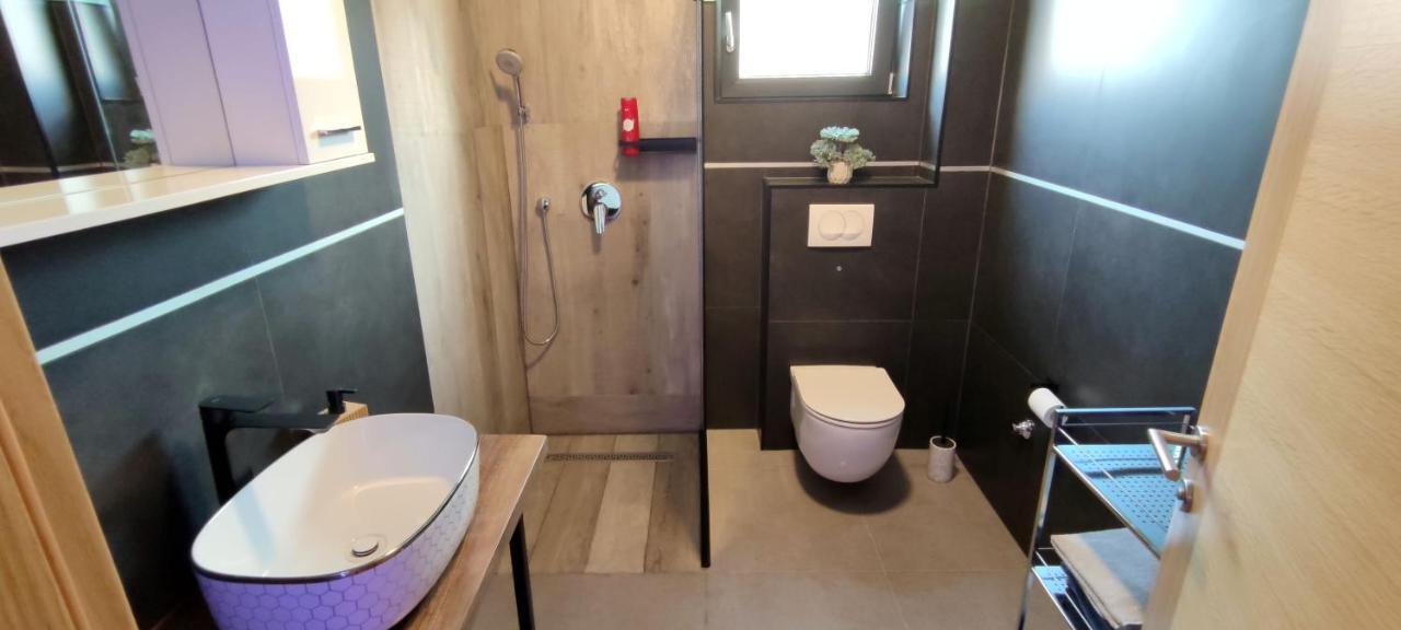 ביוגראד נה מורו Spacious Modern Apartment מראה חיצוני תמונה